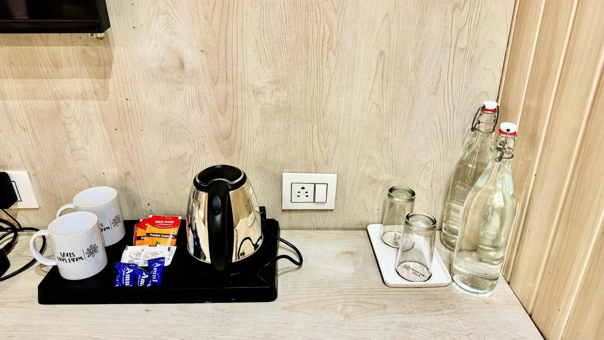 Hotel Pride Inn - 800 Mts From Mall Road 무소리에 외부 사진