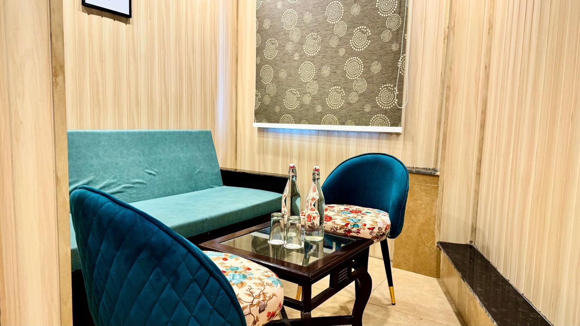 Hotel Pride Inn - 800 Mts From Mall Road 무소리에 외부 사진