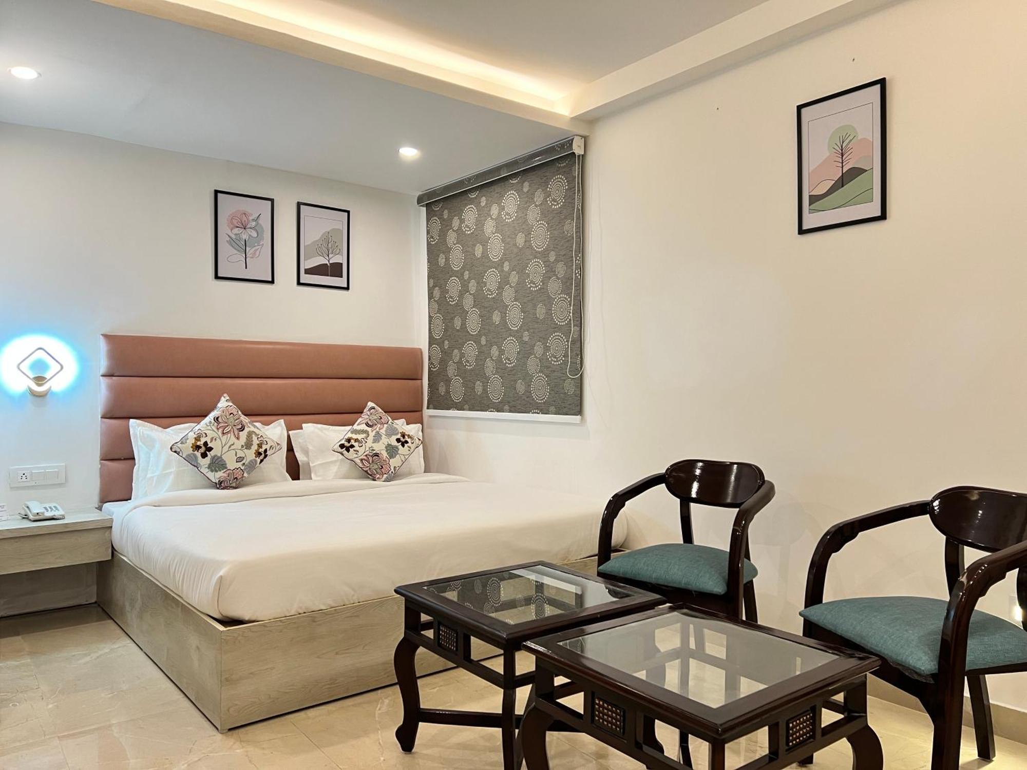 Hotel Pride Inn - 800 Mts From Mall Road 무소리에 외부 사진