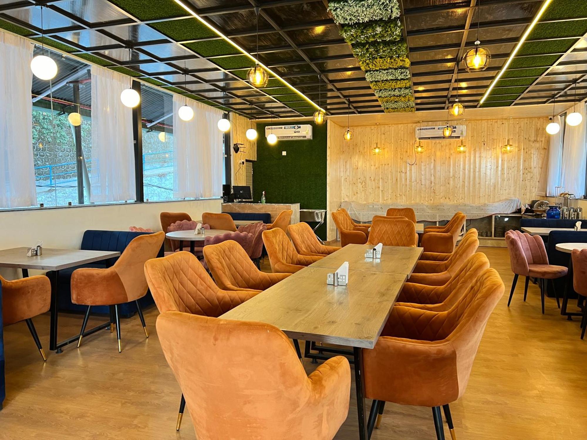 Hotel Pride Inn - 800 Mts From Mall Road 무소리에 외부 사진
