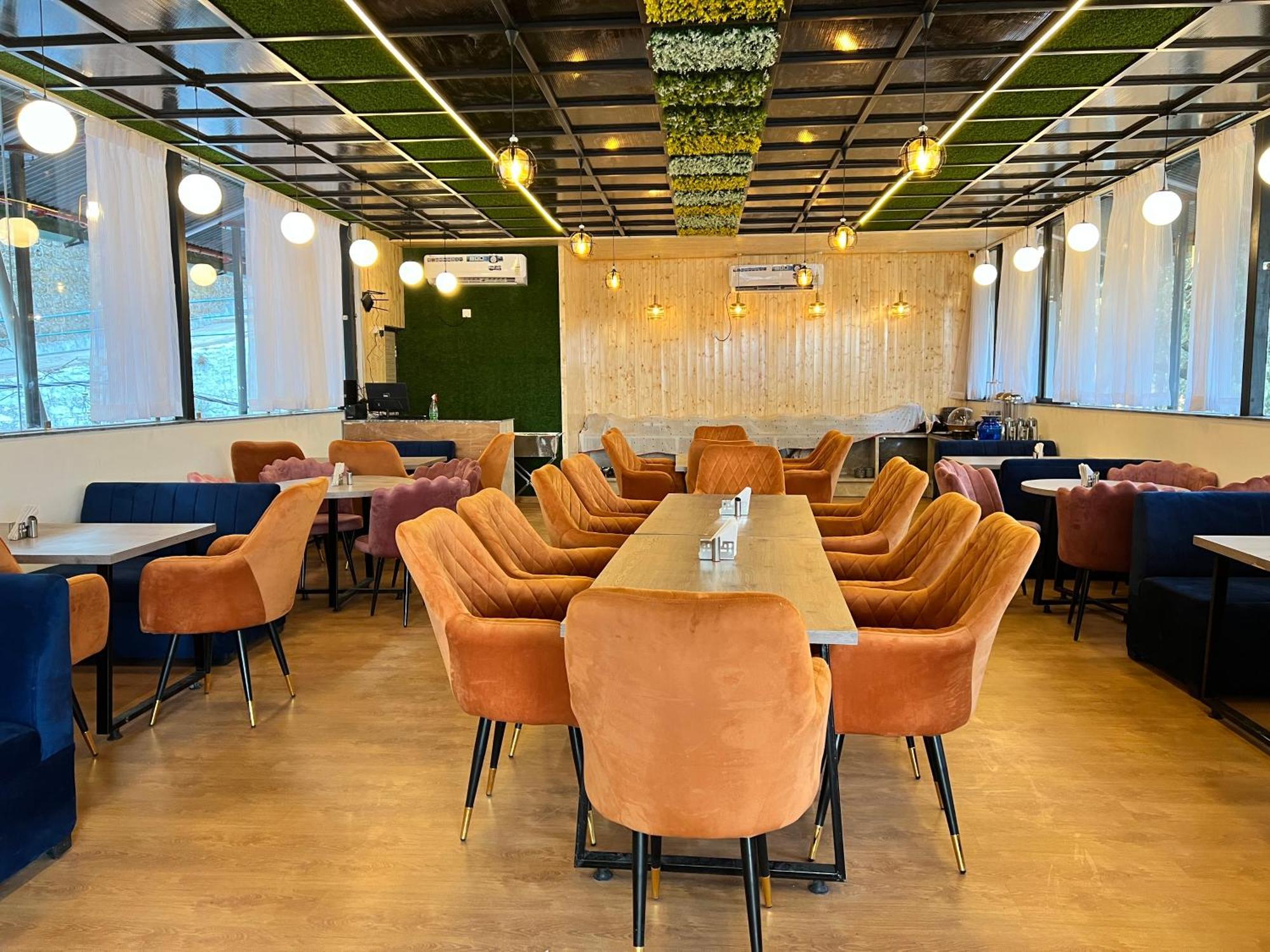 Hotel Pride Inn - 800 Mts From Mall Road 무소리에 외부 사진